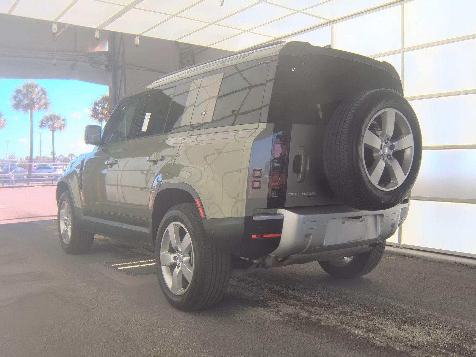 2023 Land Rover Defender 110 SE AWD