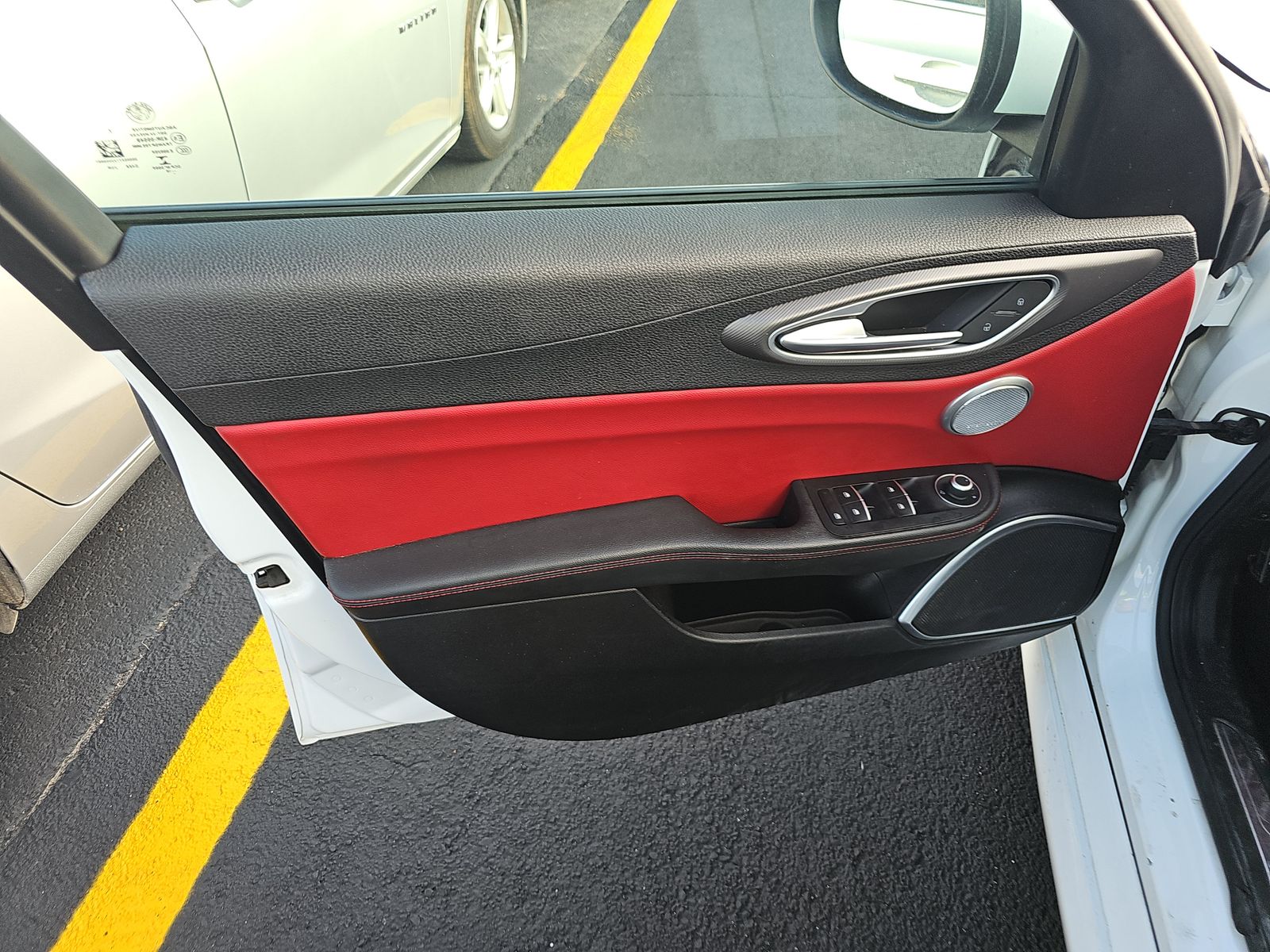ALFA ROMEO GIULIA - 10