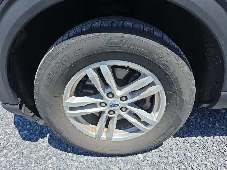 FORD EXPLORER - 9