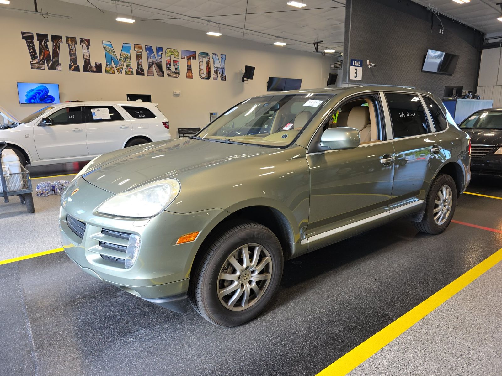 PORSCHE CAYENNE - 1