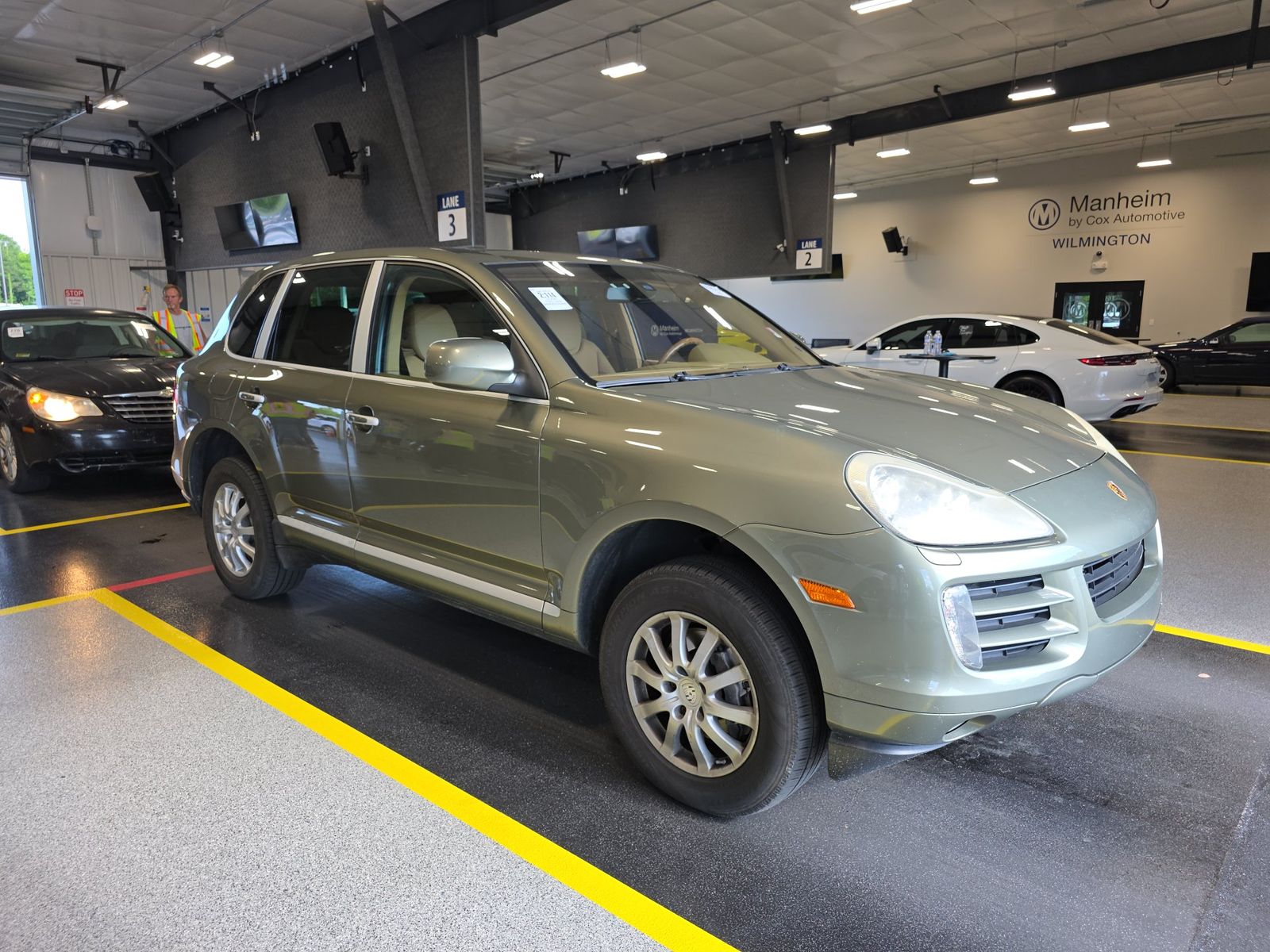 PORSCHE CAYENNE - 4