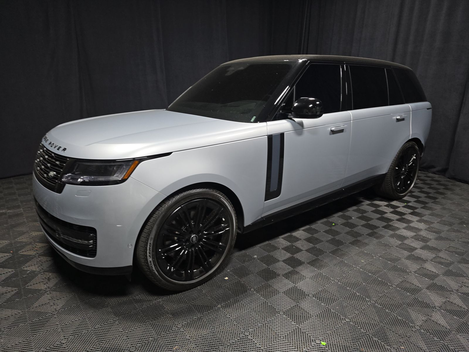 LAND ROVER RANGE ROVER - 1