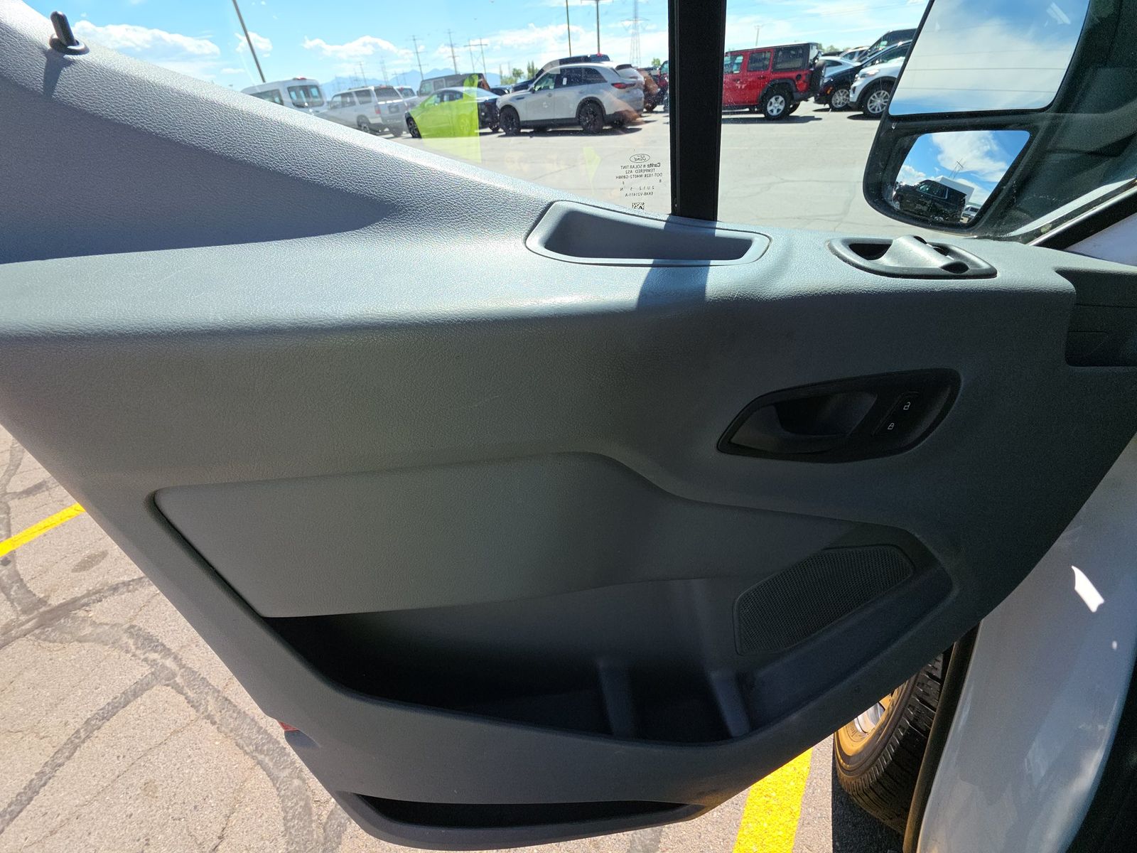 FORD TRANSIT 150 - 10