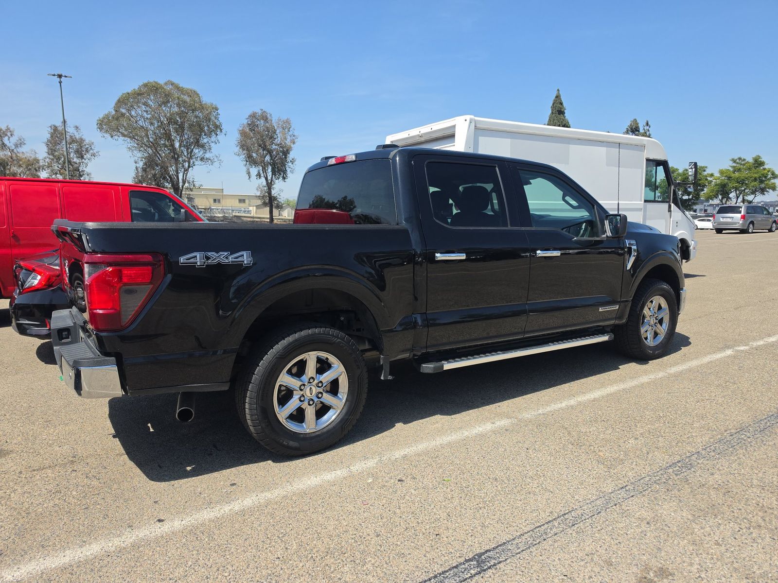 2024 Ford F-150 Hybrid XLT AWD