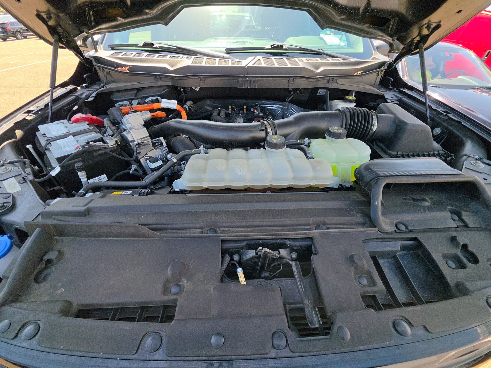 2024 Ford F-150 Hybrid XLT AWD