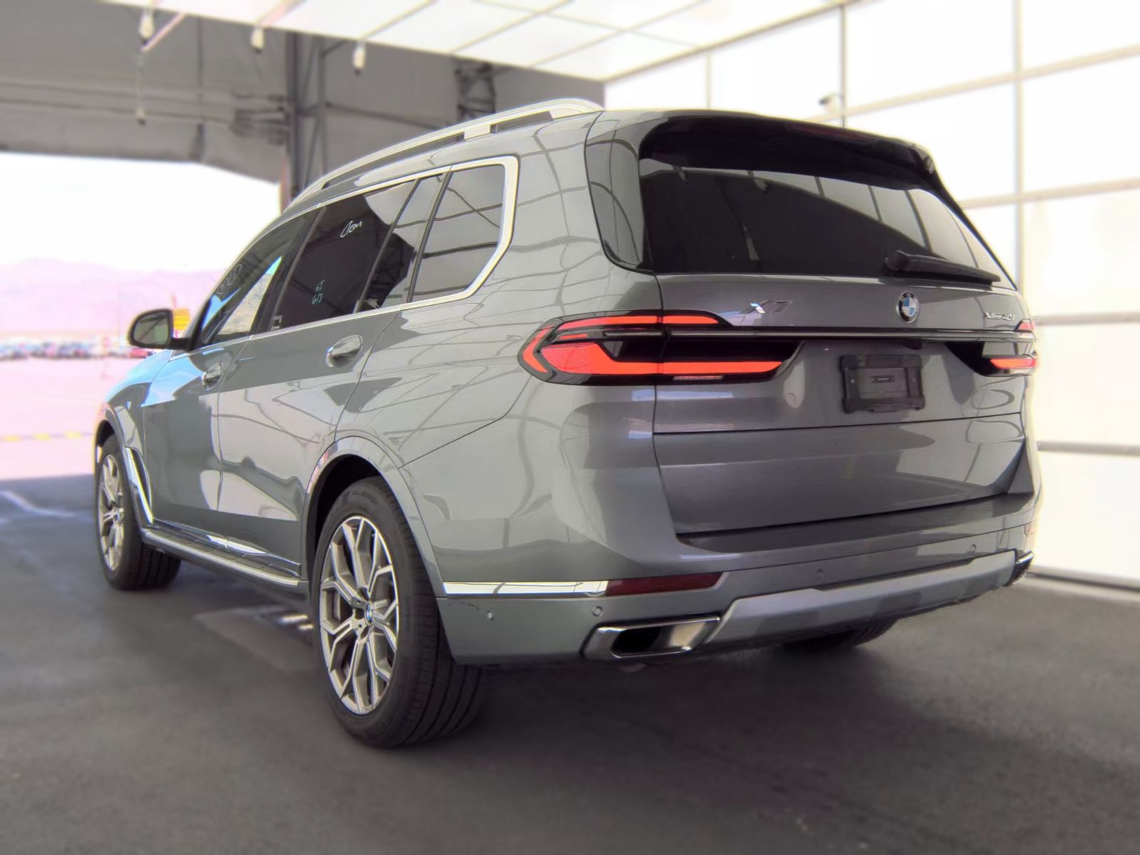 2025 BMW X7 xDrive40i AWD