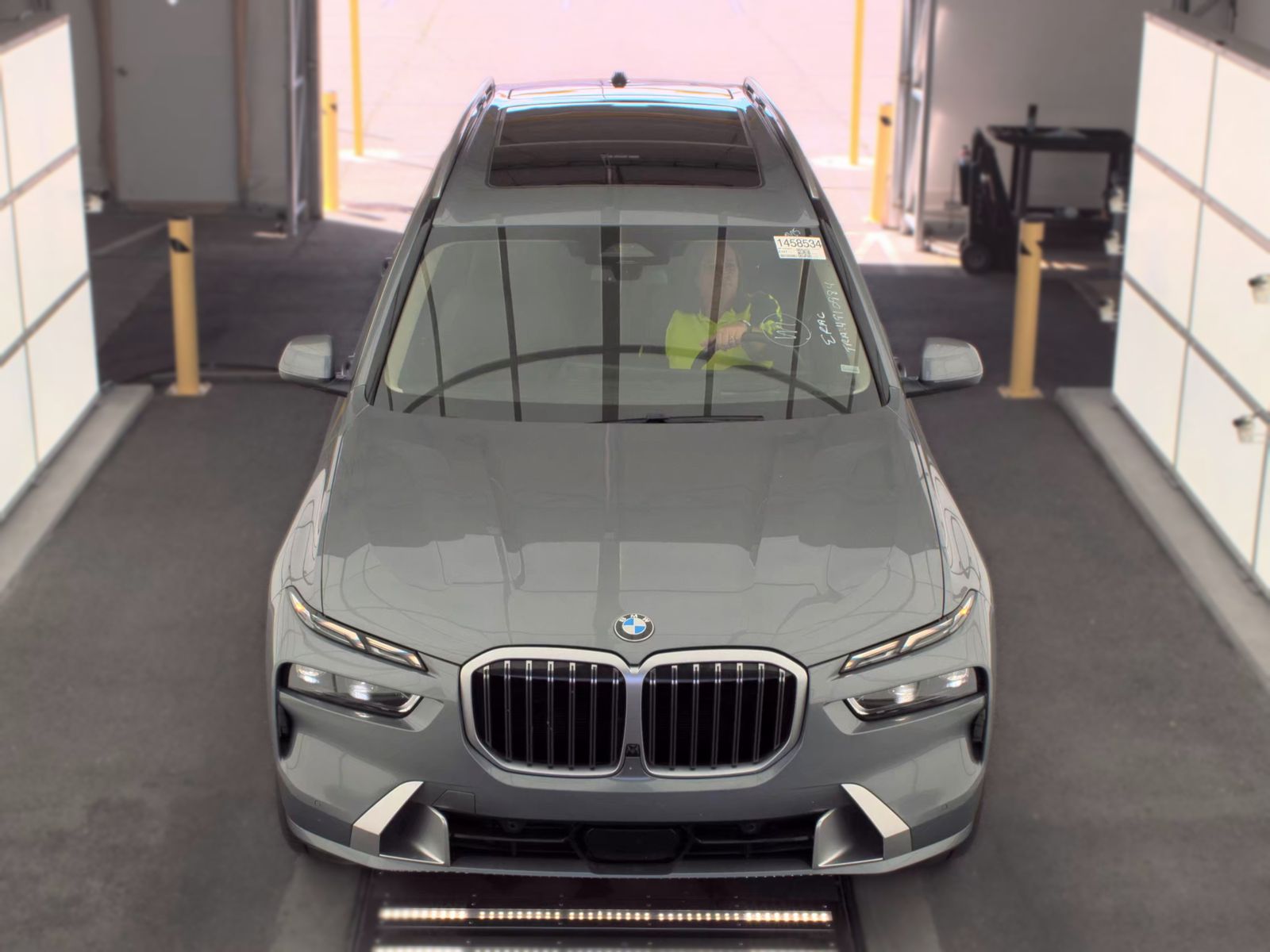 2025 BMW X7 xDrive40i AWD