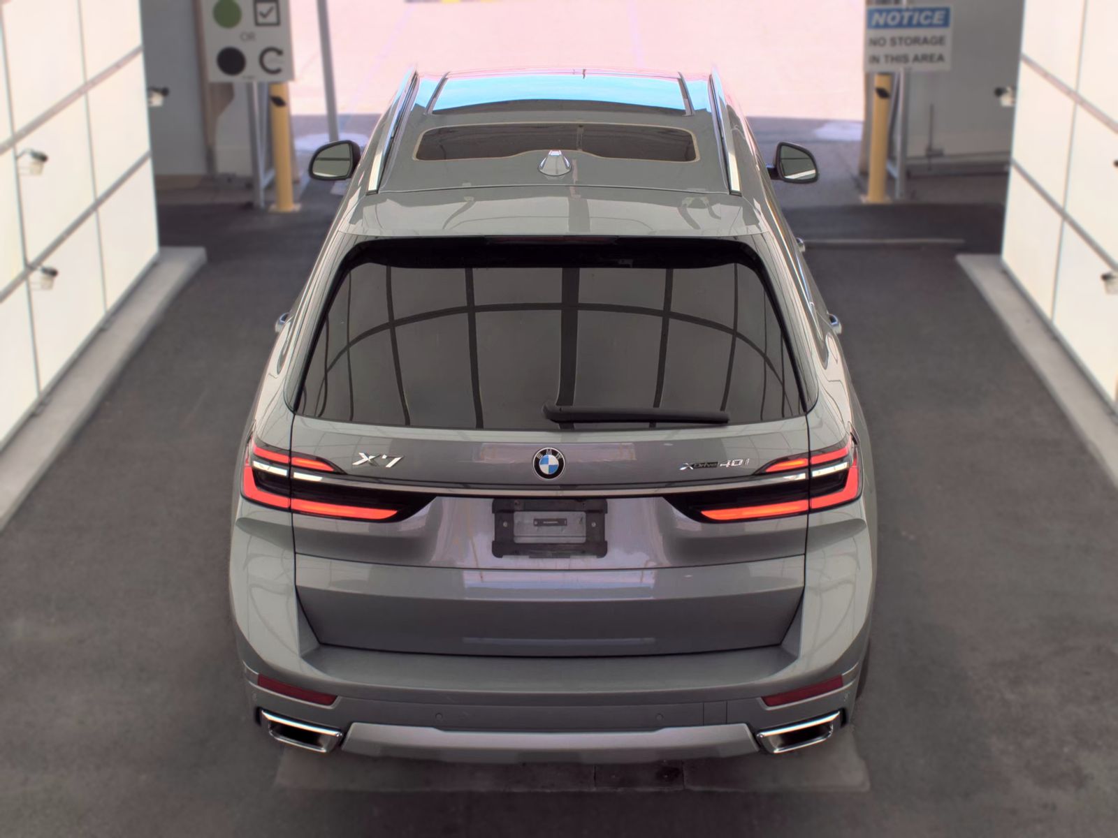 2025 BMW X7 xDrive40i AWD