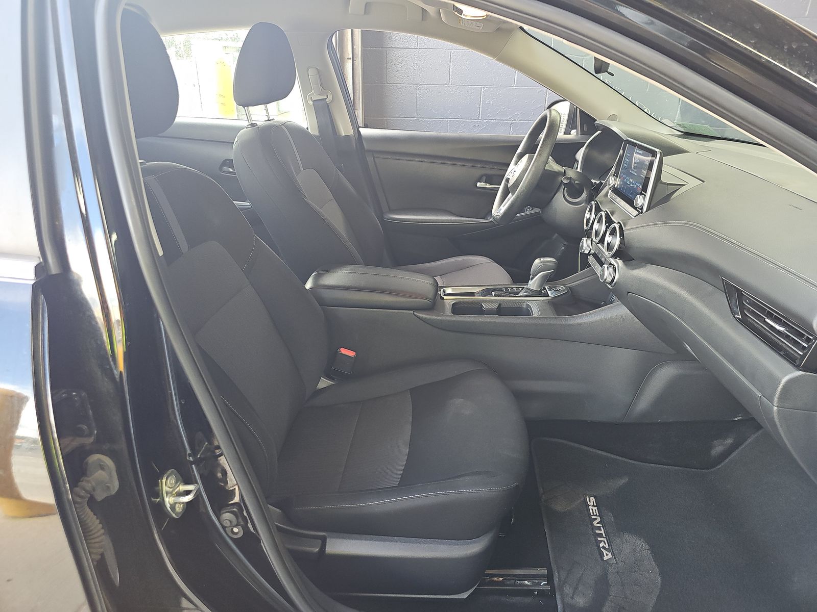 NISSAN SENTRA - 9