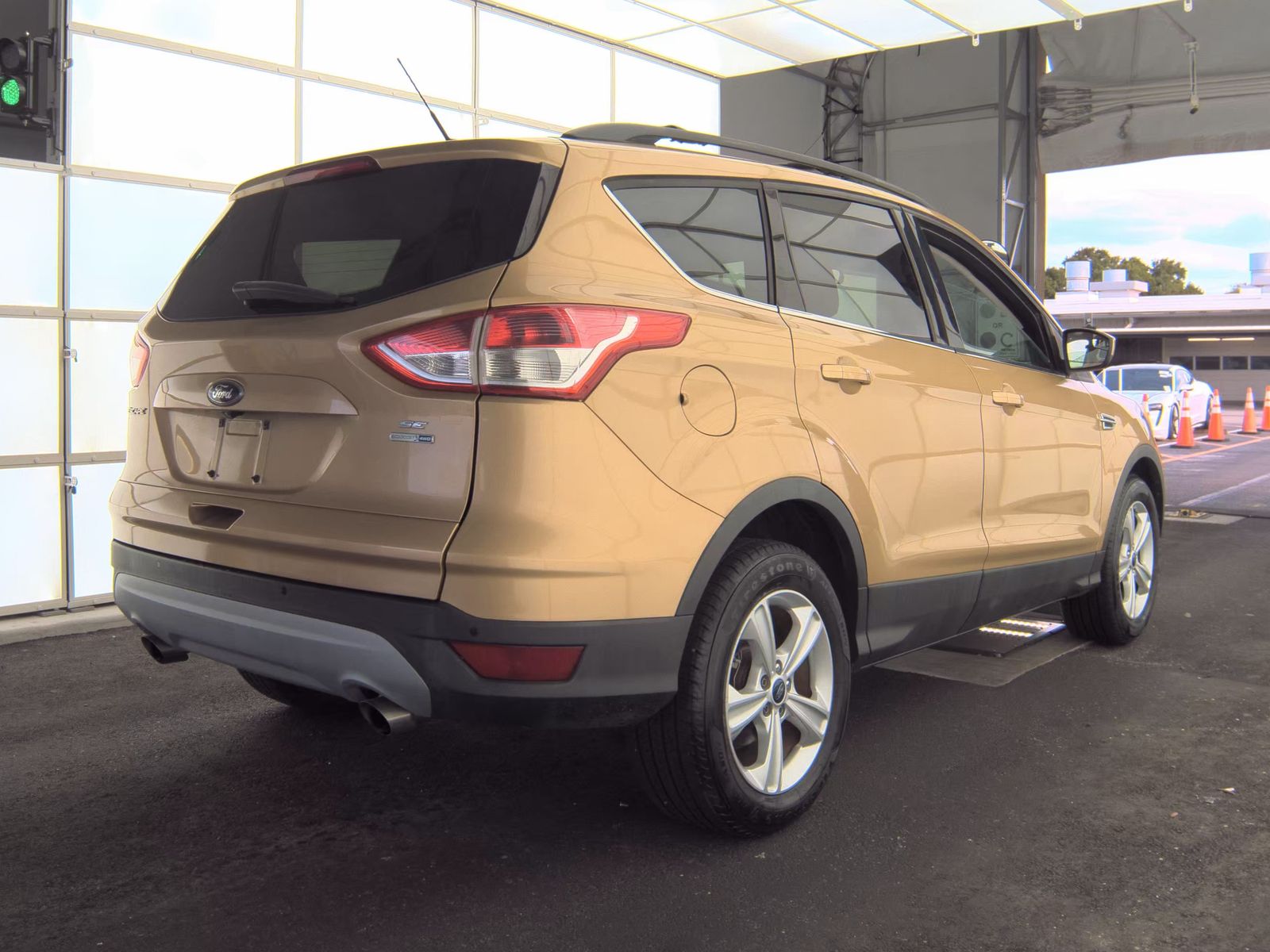 FORD ESCAPE - 6