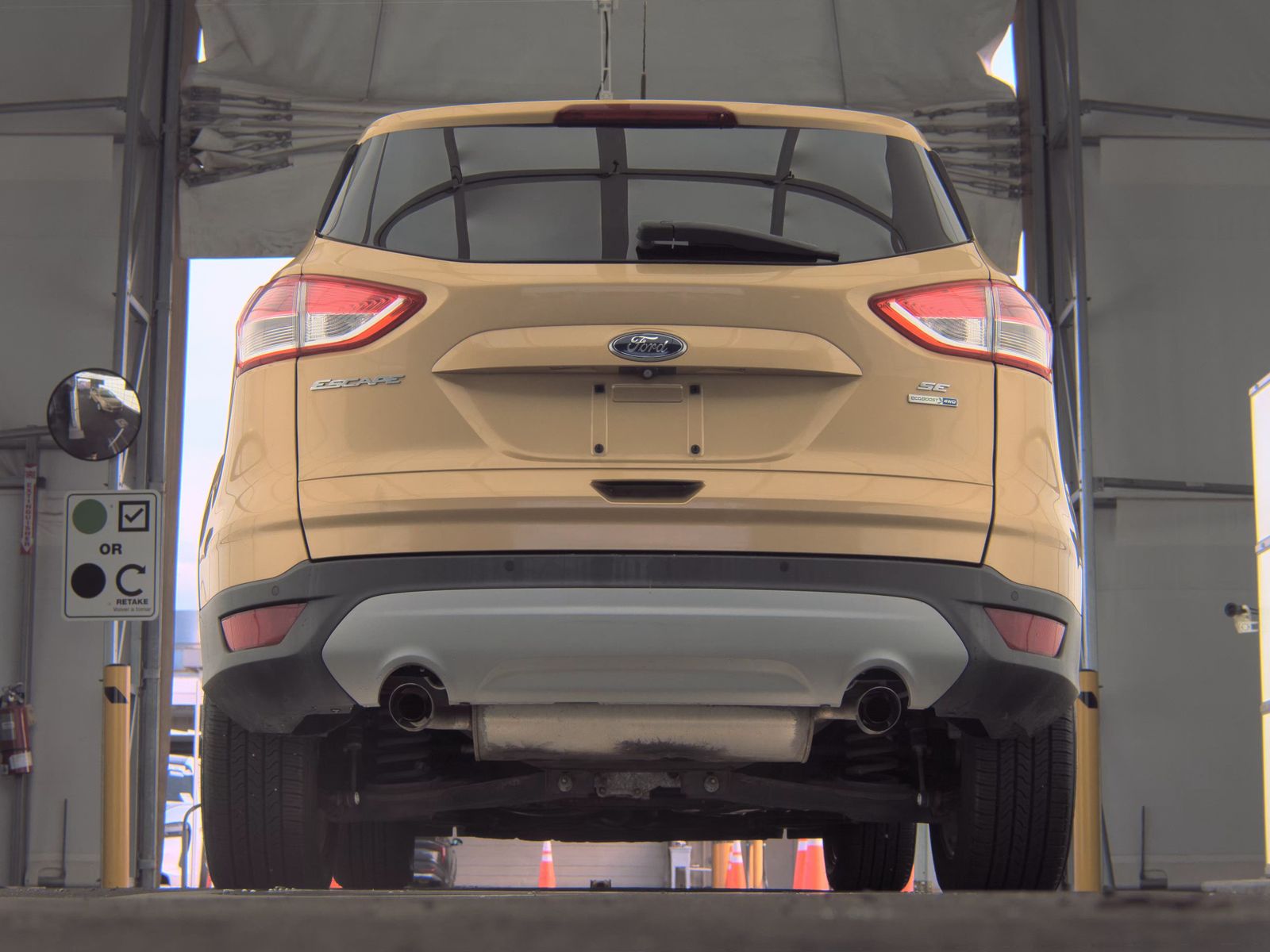 FORD ESCAPE - 8