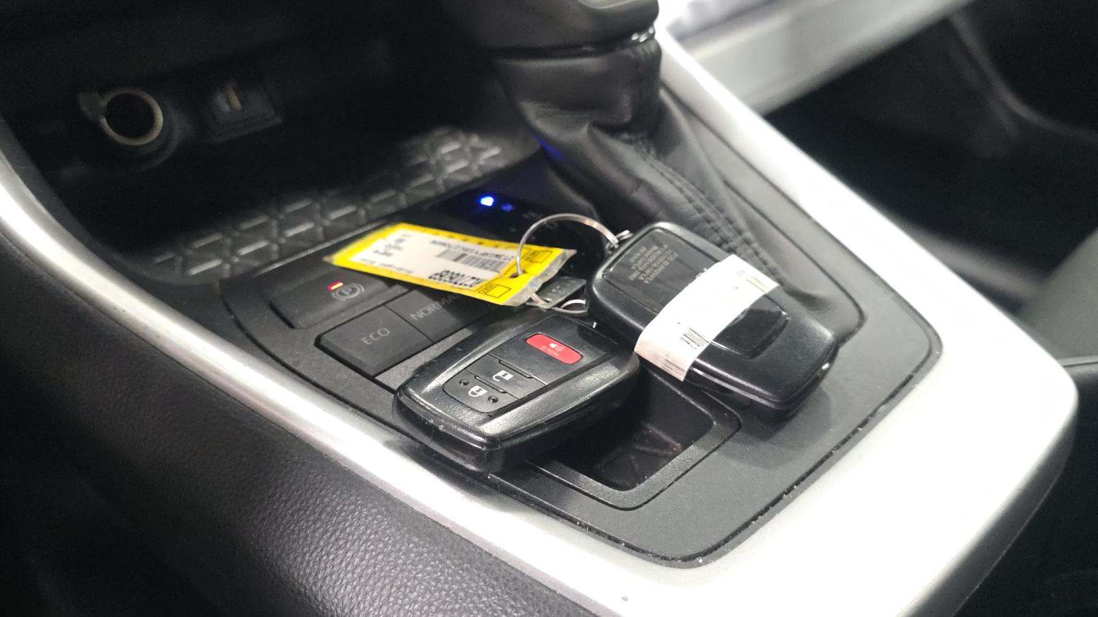 2024 Toyota RAV4 XLE FWD