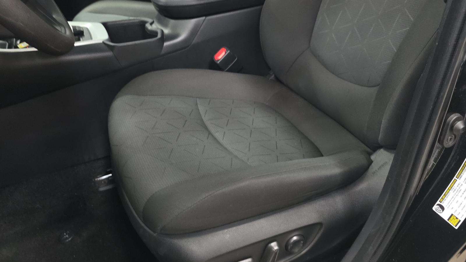 2024 Toyota RAV4 XLE FWD