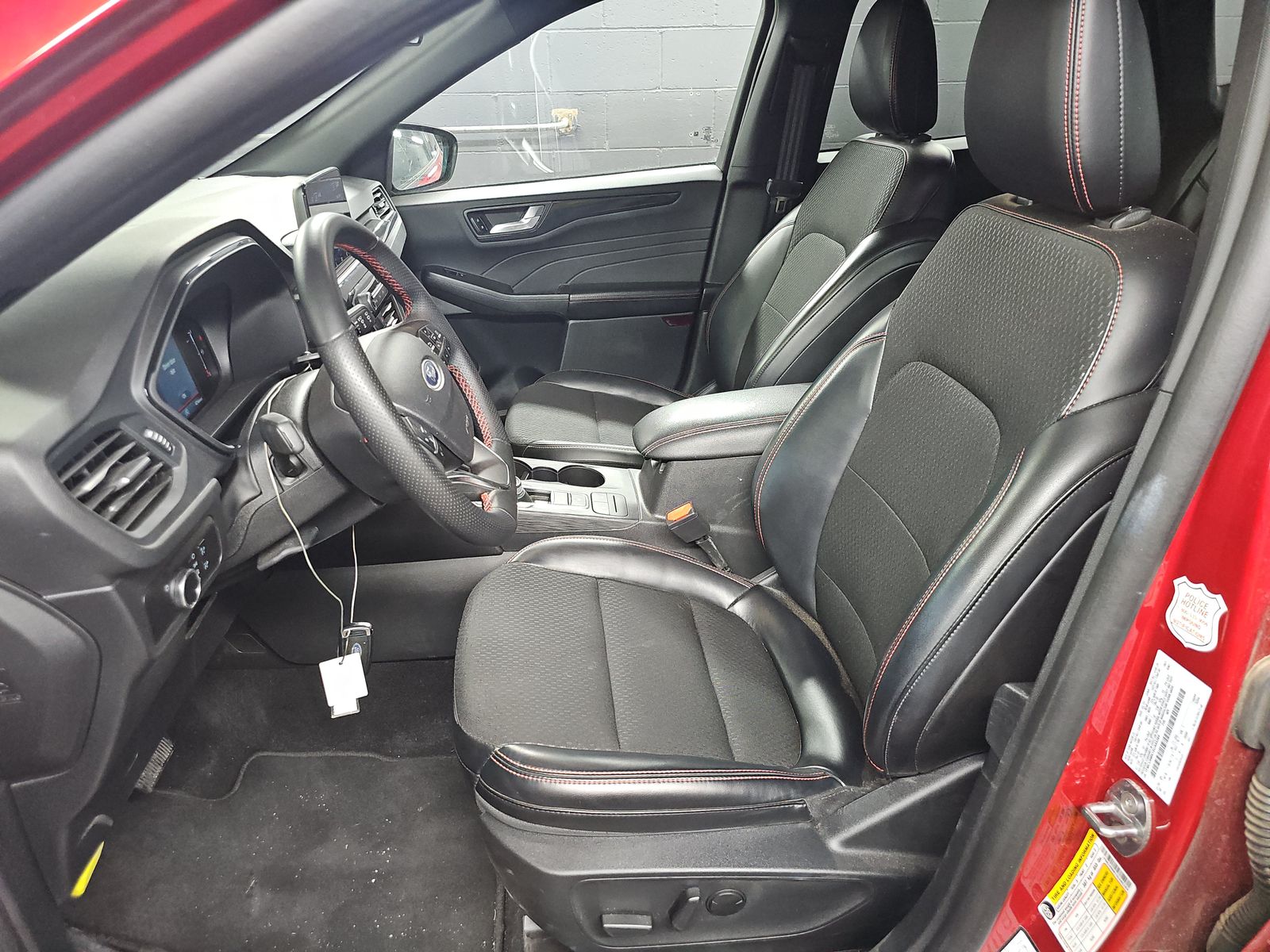 FORD ESCAPE - 8