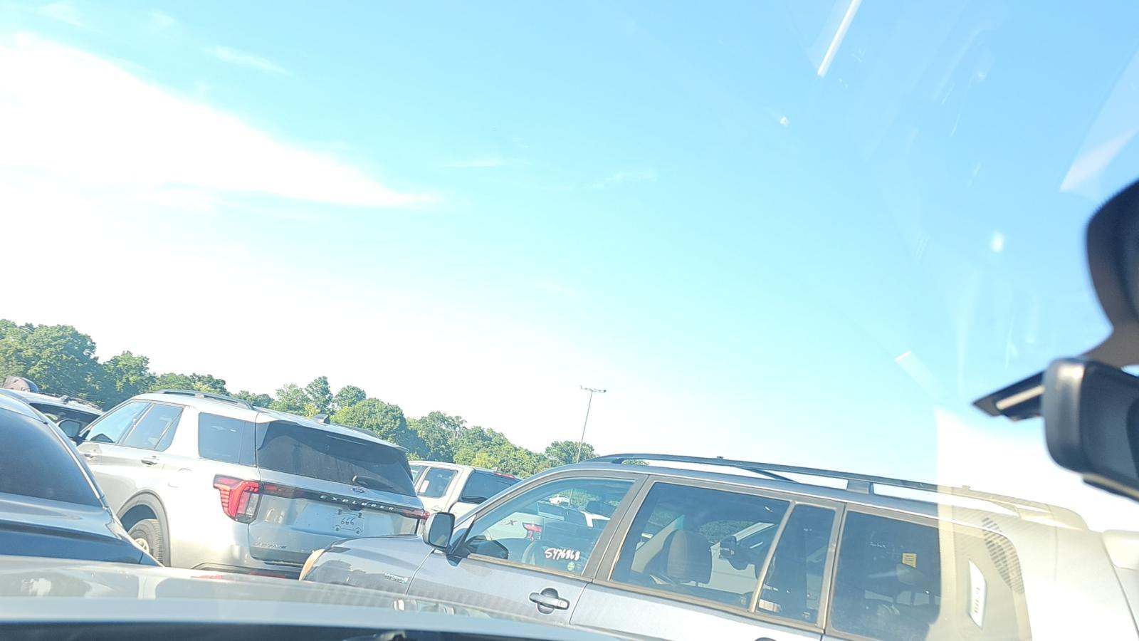 2025 Nissan Pathfinder Platinum FWD