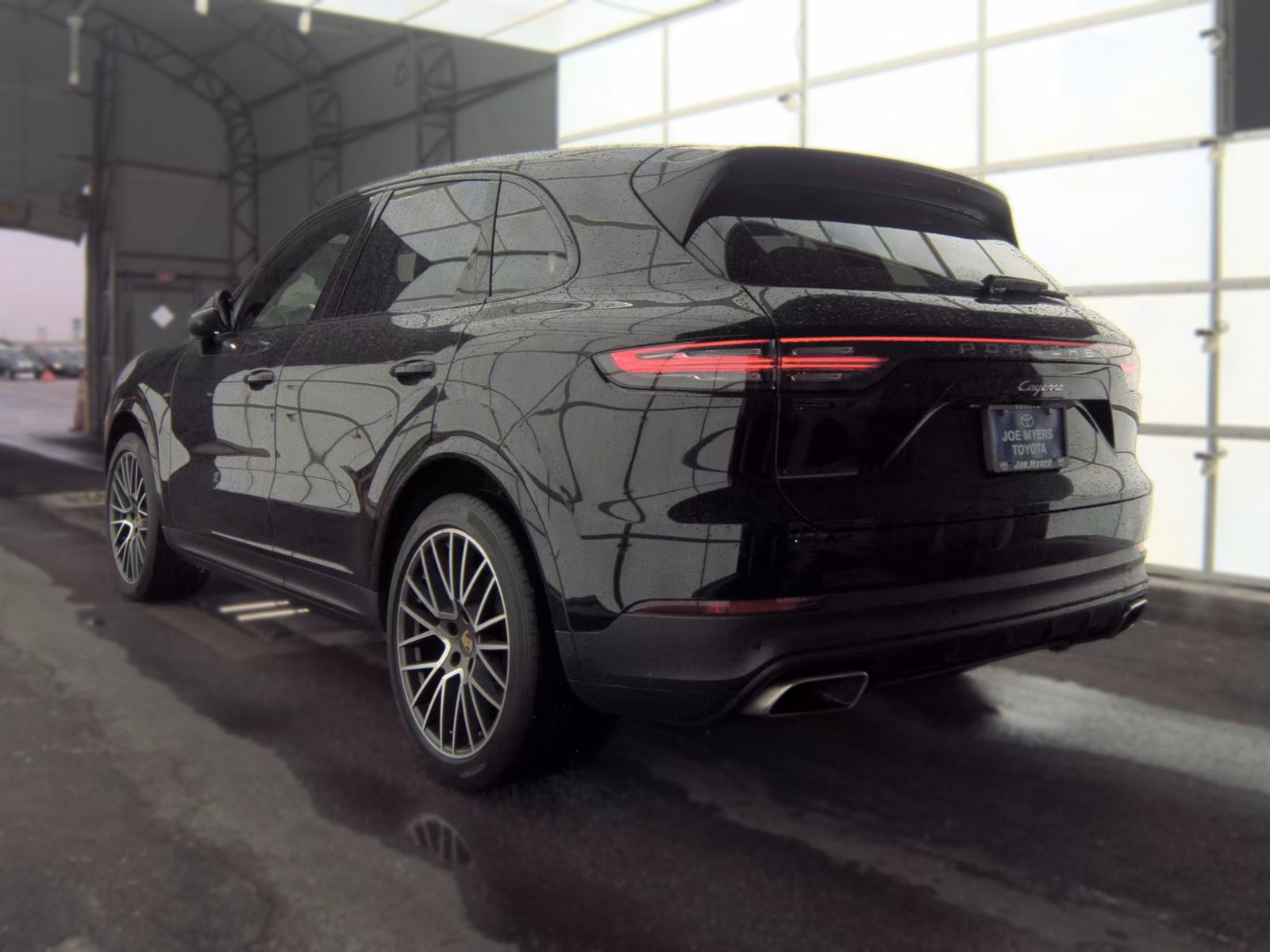 PORSCHE CAYENNE - 9