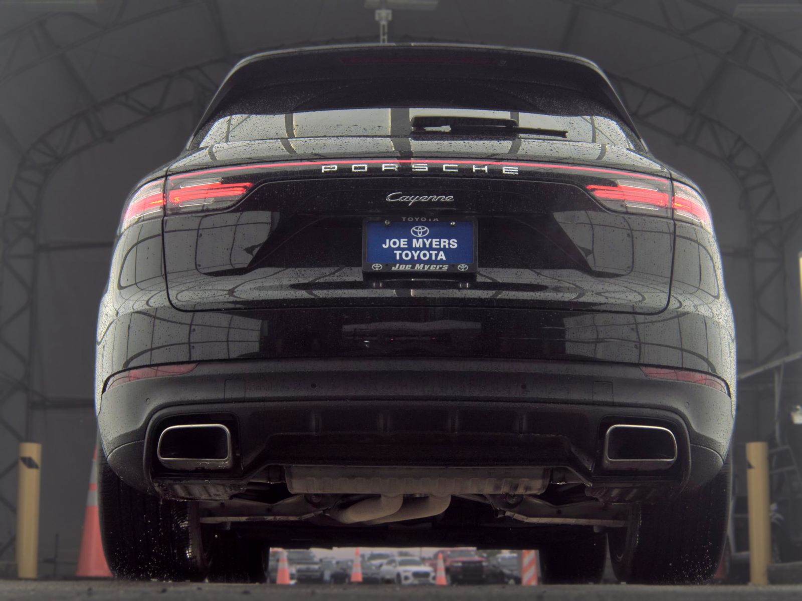 PORSCHE CAYENNE - 8