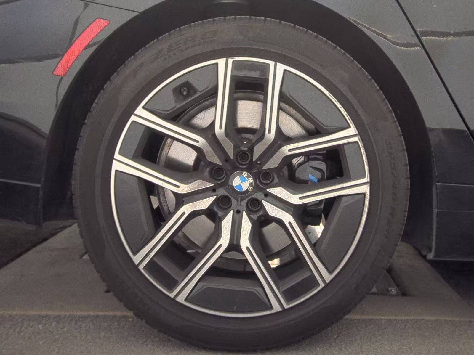 2025 BMW 7 Series 740i xDrive AWD