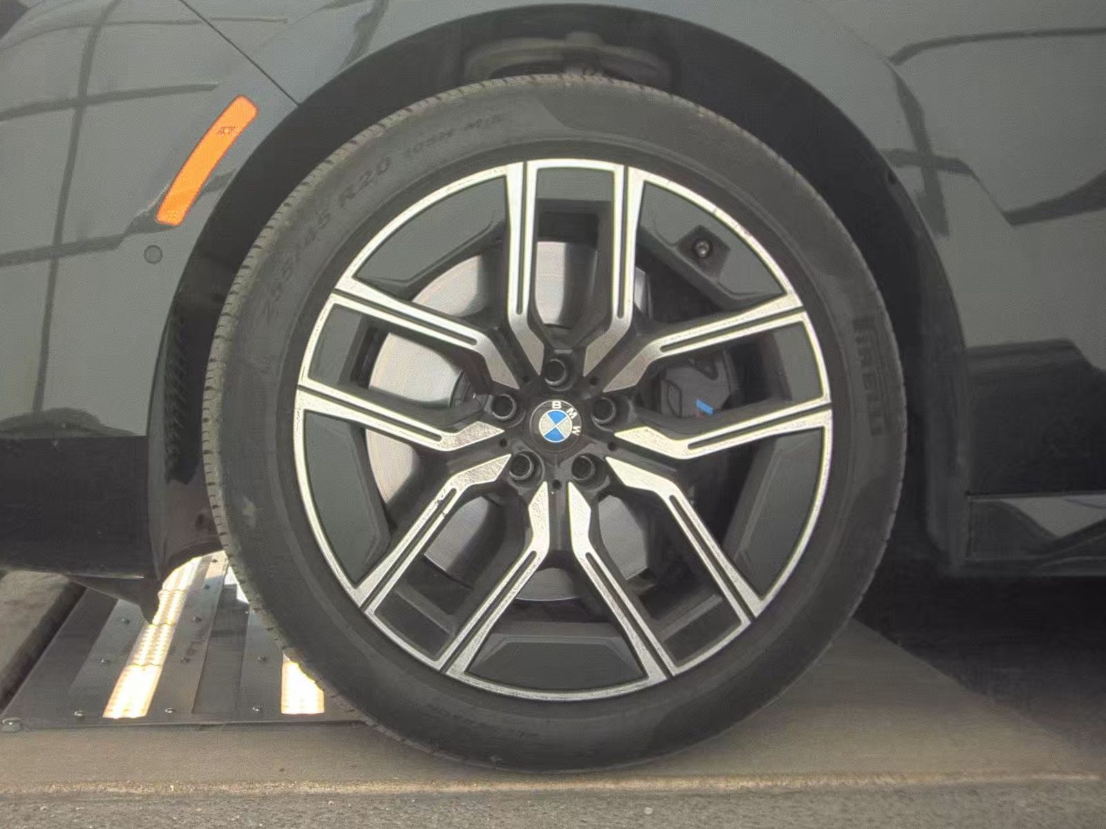 2025 BMW 7 Series 740i xDrive AWD