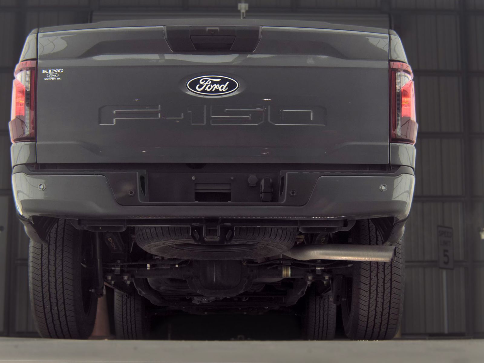 FORD F-150 - 8