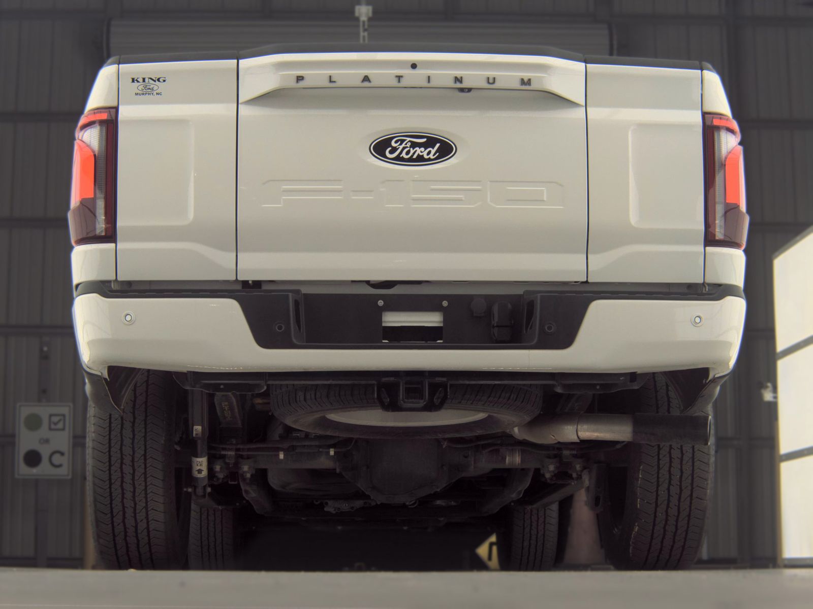 FORD F-150 - 8
