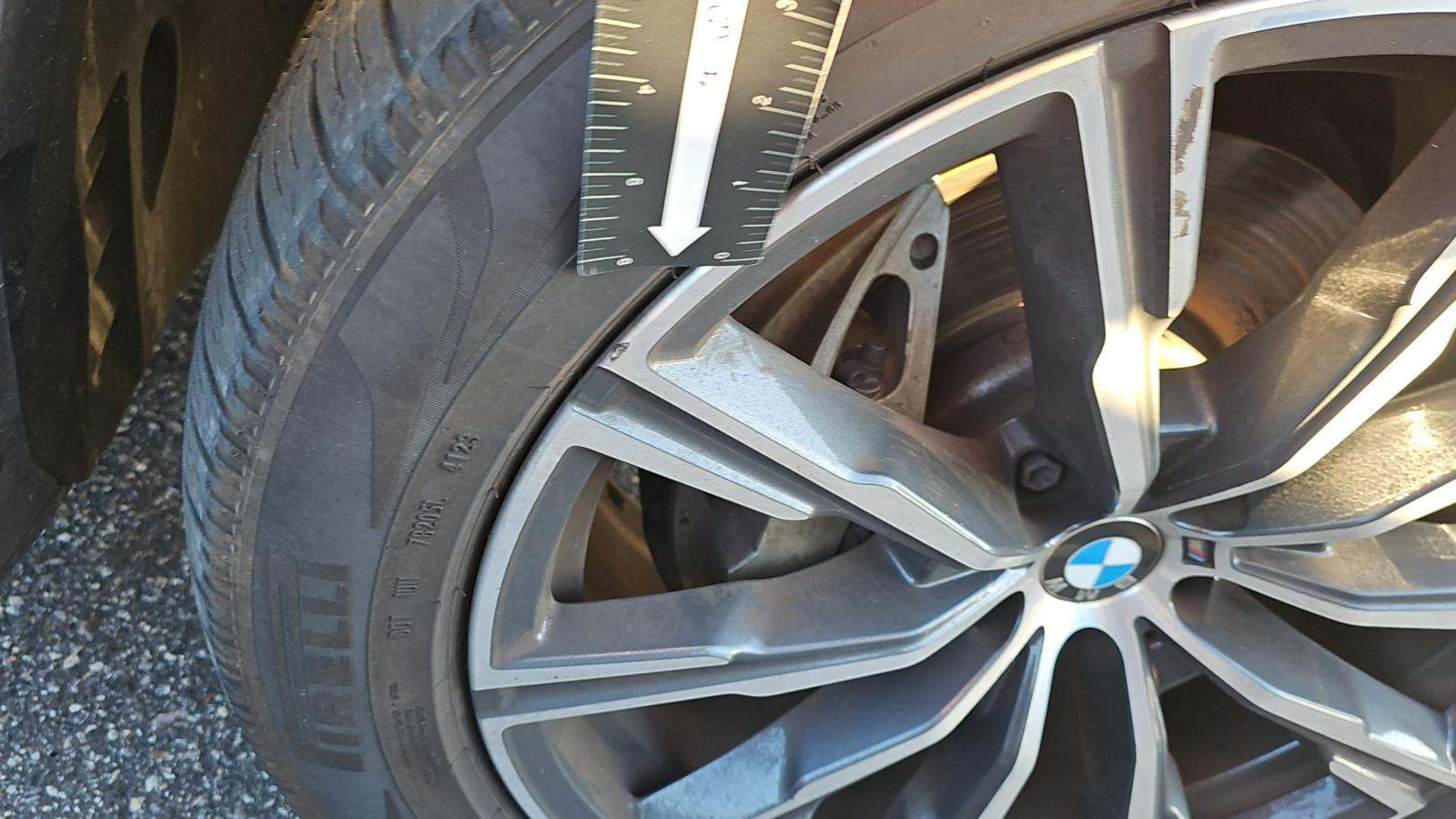 2025 BMW X6 xDrive40i AWD