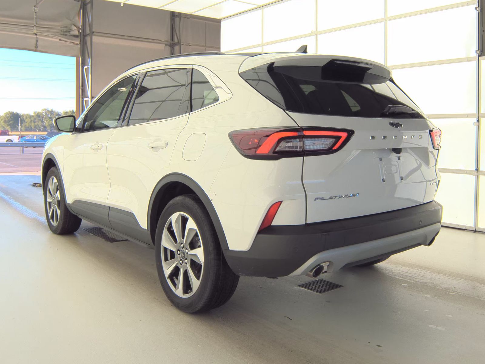 FORD ESCAPE - 9
