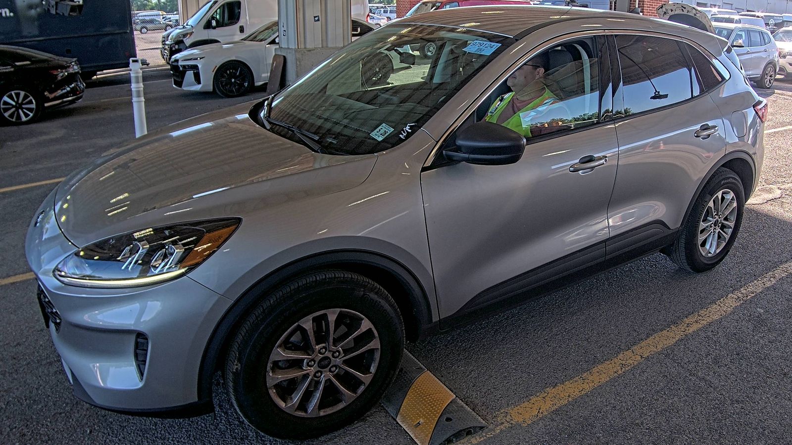 FORD ESCAPE - 1