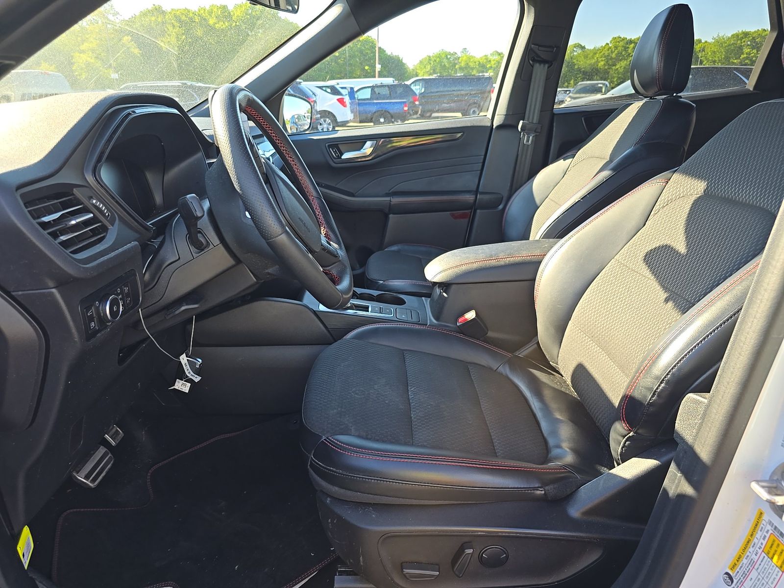 FORD ESCAPE - 8