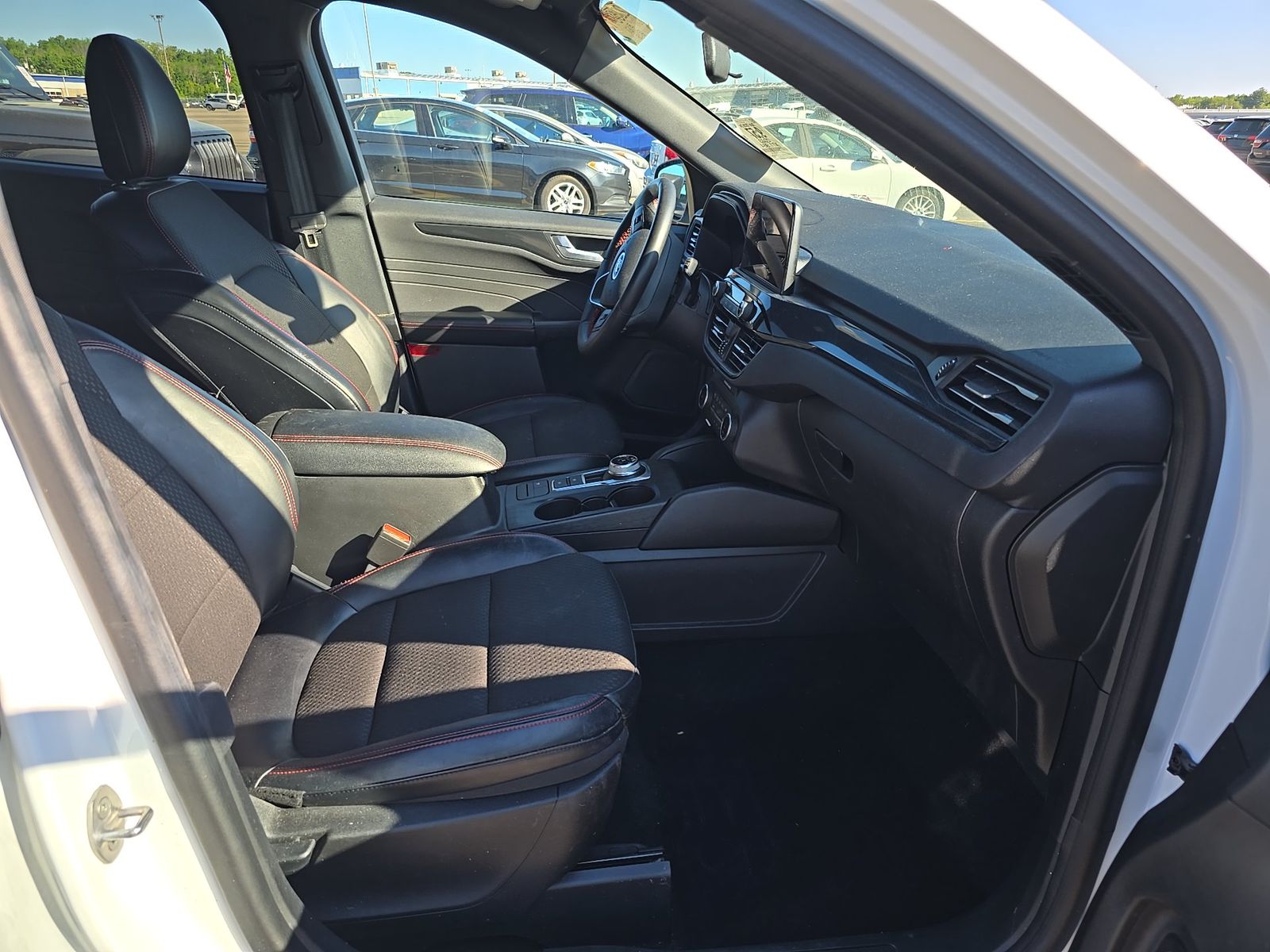 FORD ESCAPE - 9