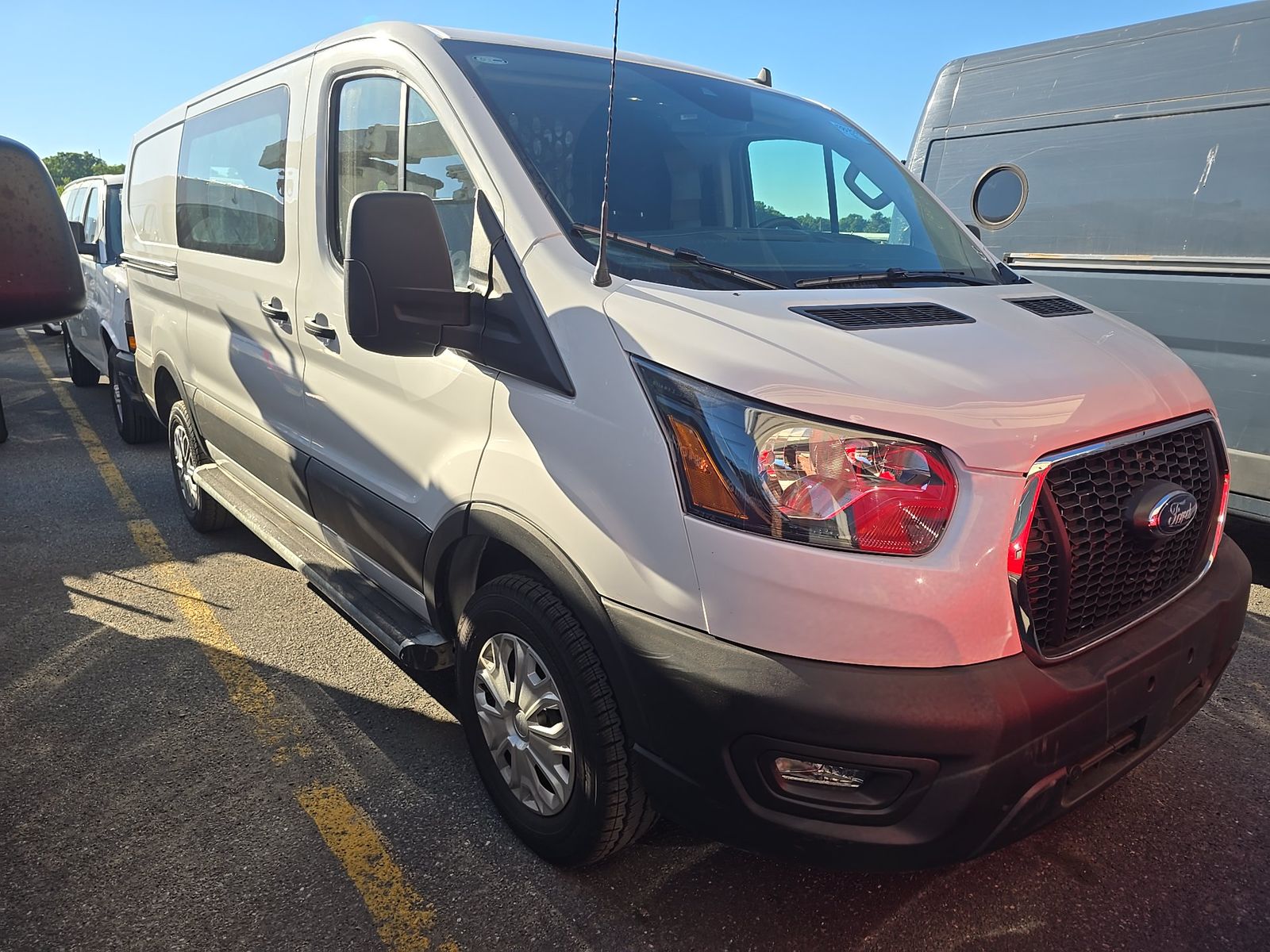 FORD TRANSIT 250 - 4
