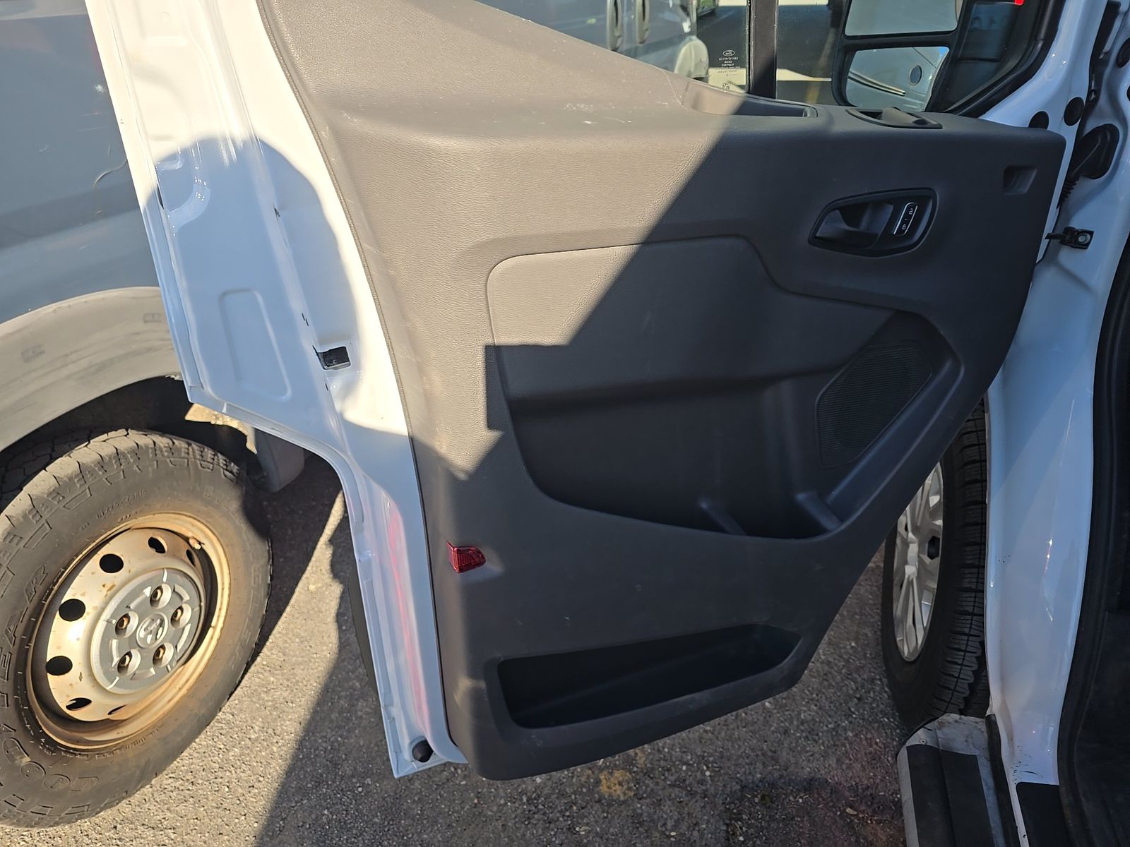 FORD TRANSIT 250 - 10
