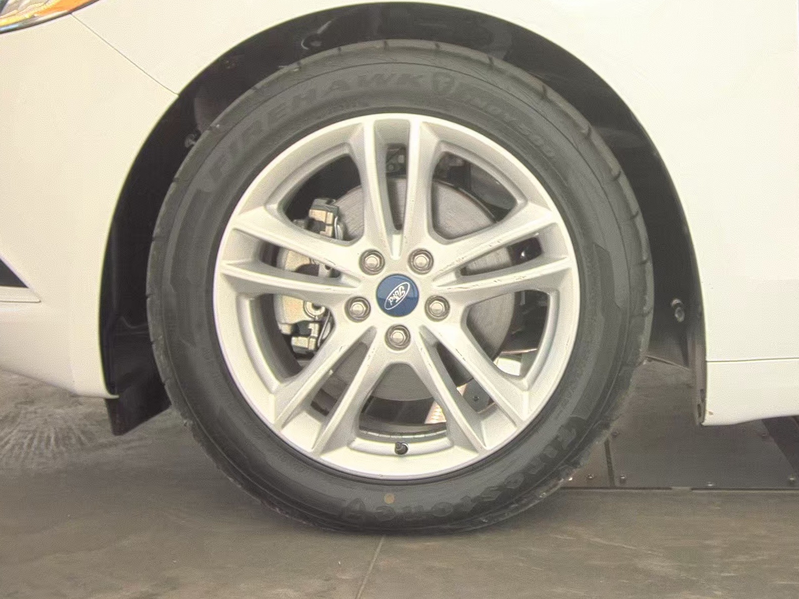 FORD FUSION - 10