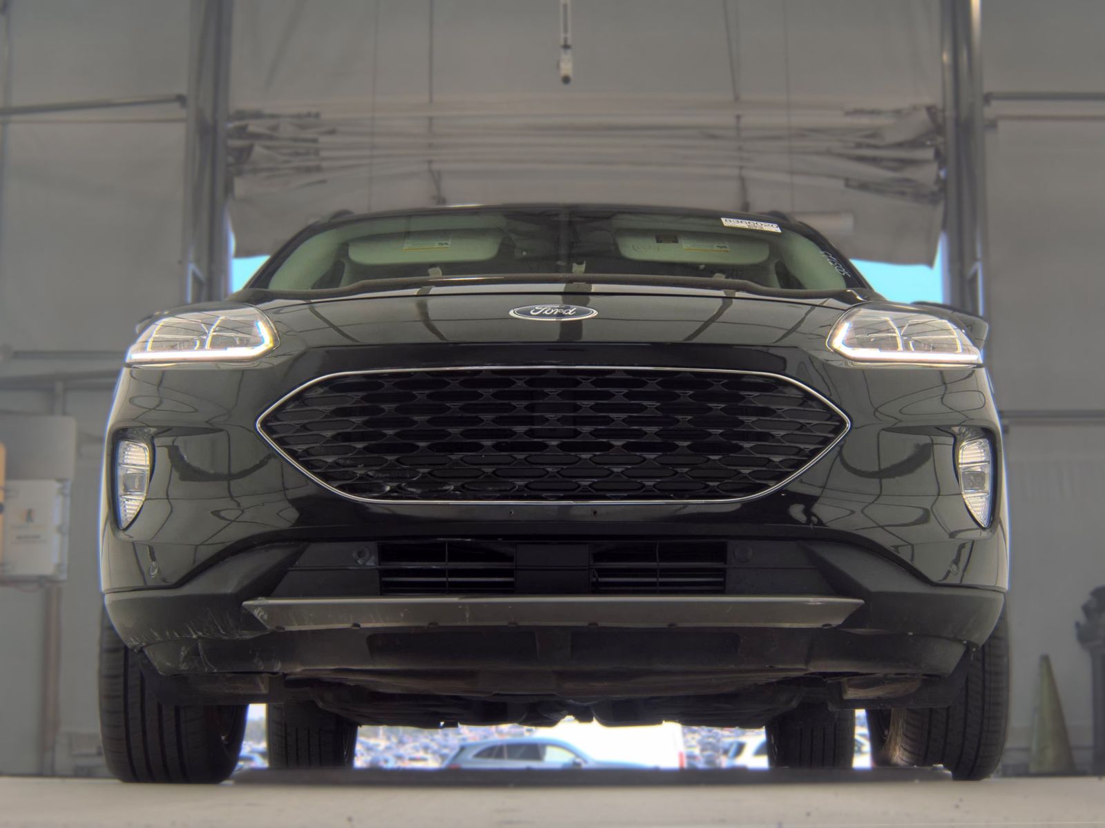 FORD ESCAPE - 4