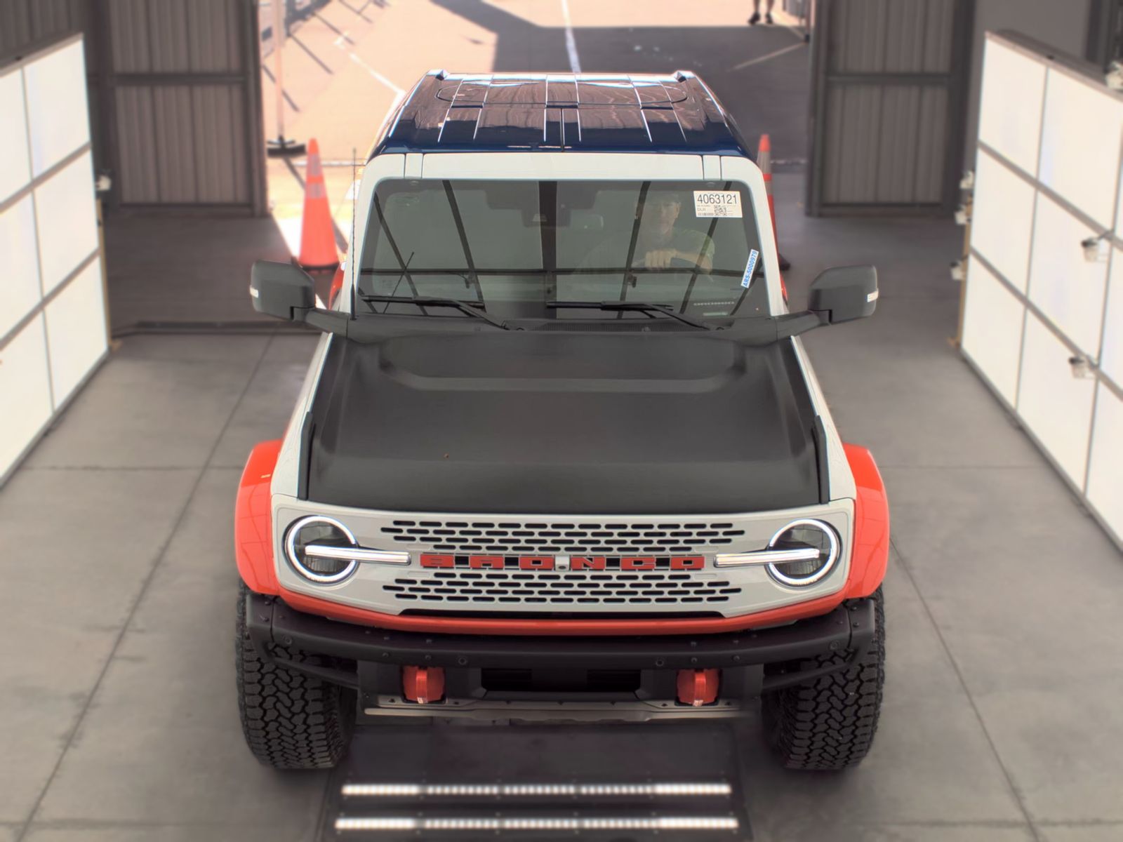 FORD BRONCO - 3