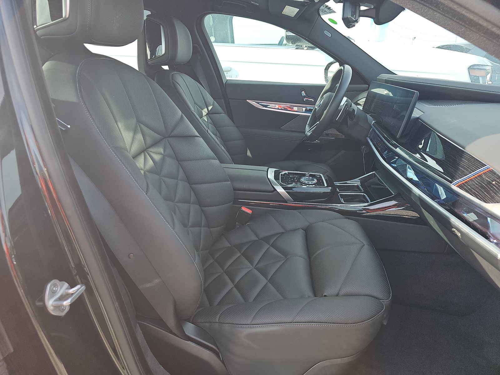 2025 BMW 7 Series 740i xDrive AWD