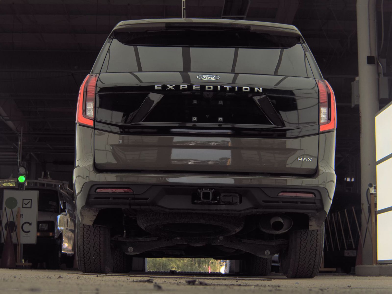 FORD EXPEDITION MAX - 8