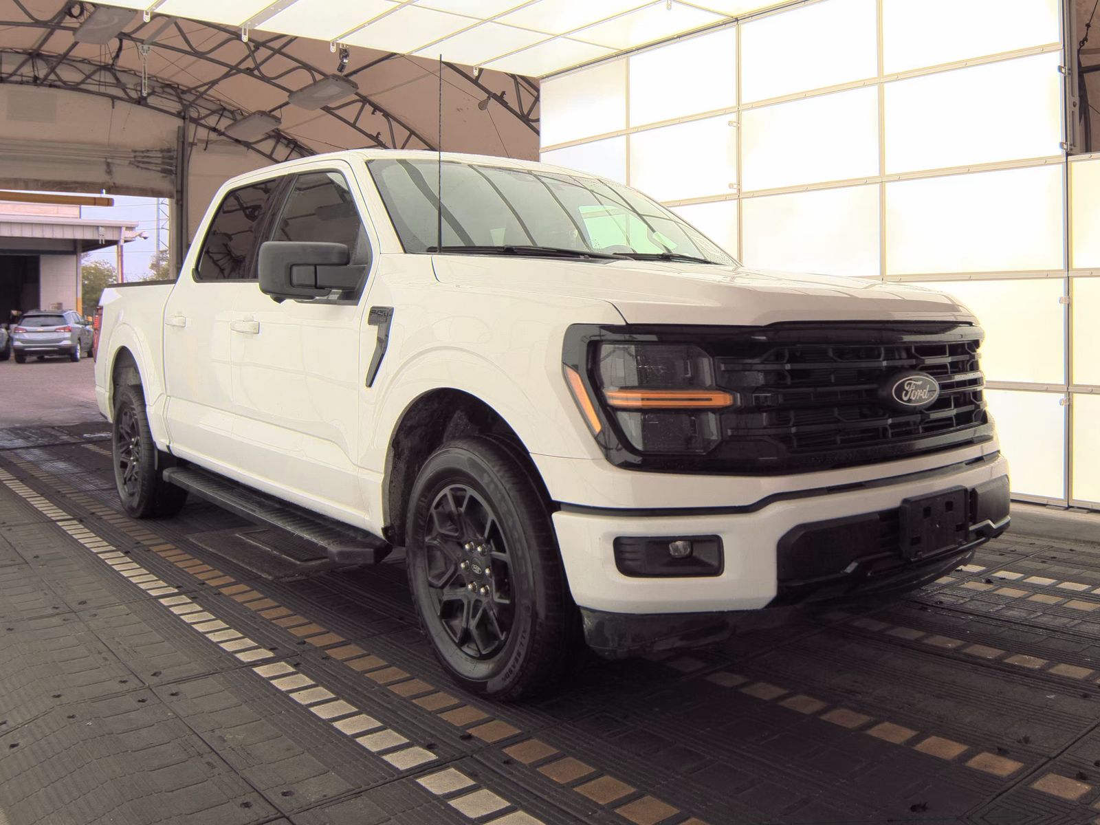 2024 Ford F-150 XLT FWD