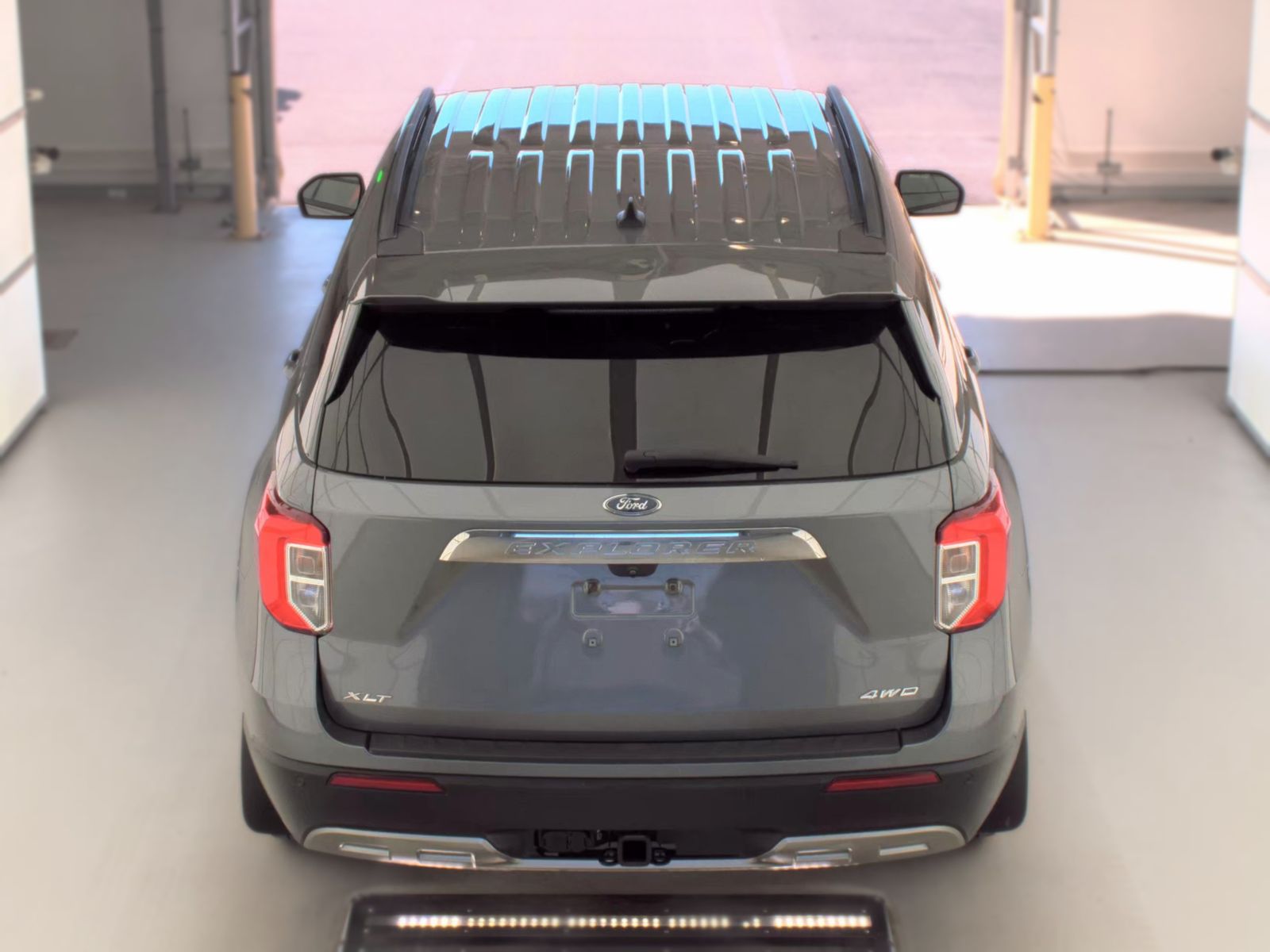 FORD EXPLORER - 7