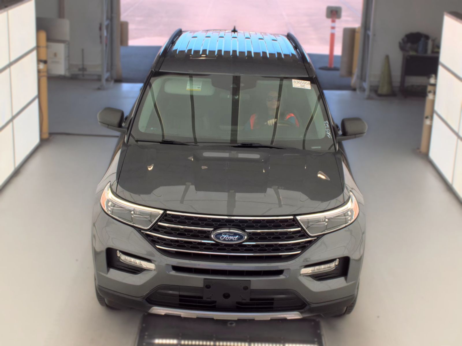 FORD EXPLORER - 3
