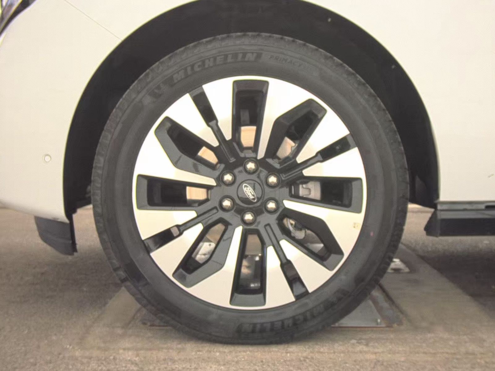 FORD EXPEDITION MAX - 9