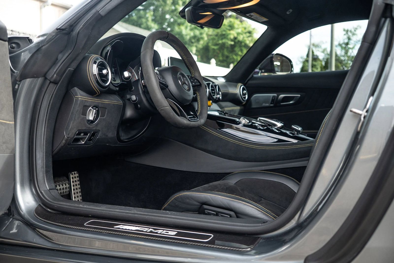 2019 Mercedes-Benz Mercedes-AMG GT AMG GT R RWD