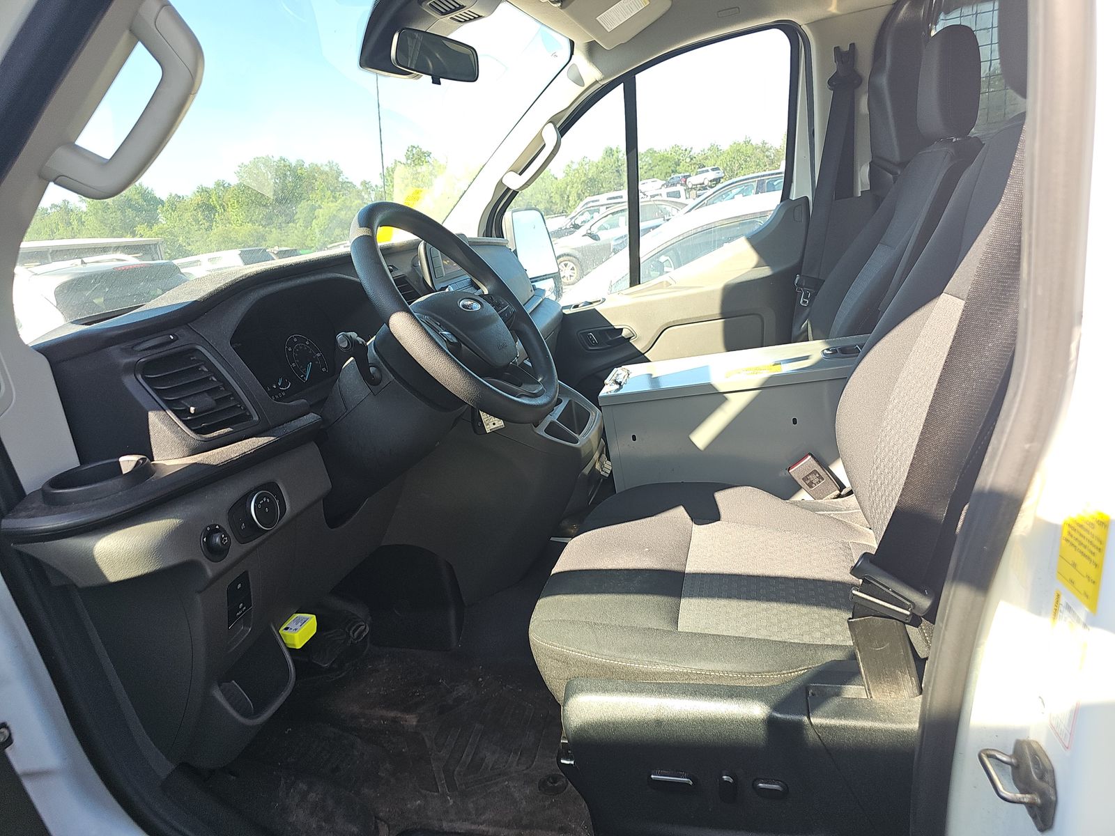 FORD TRANSIT 150 - 8