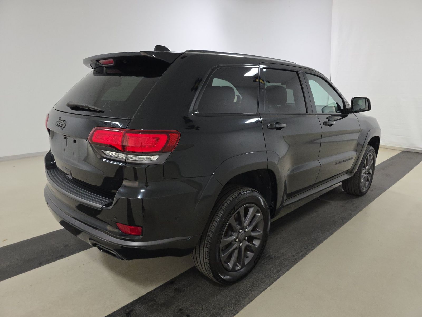 2019 Jeep Grand Cherokee Overland High Altitude Edition AWD