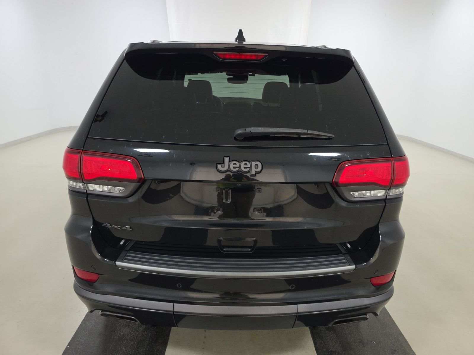 2019 Jeep Grand Cherokee Overland High Altitude Edition AWD