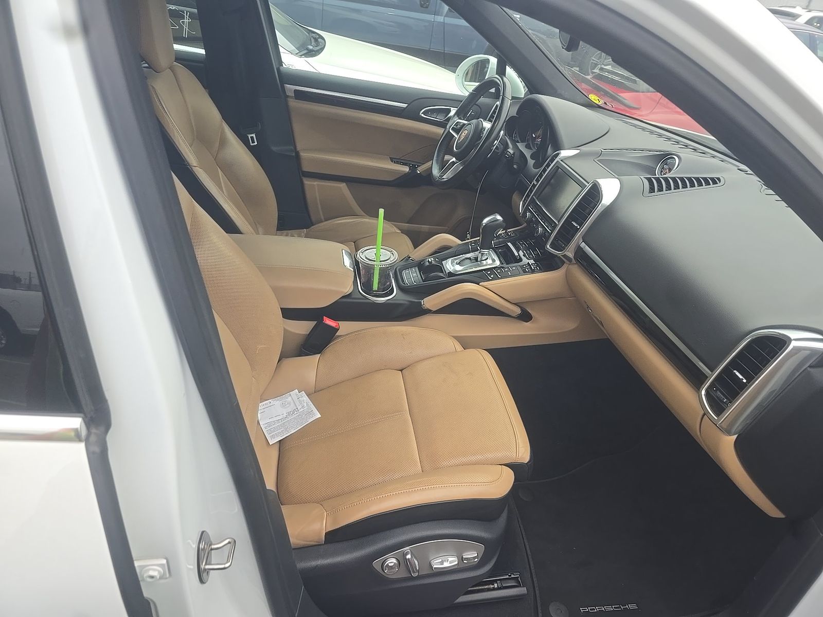 PORSCHE CAYENNE - 9