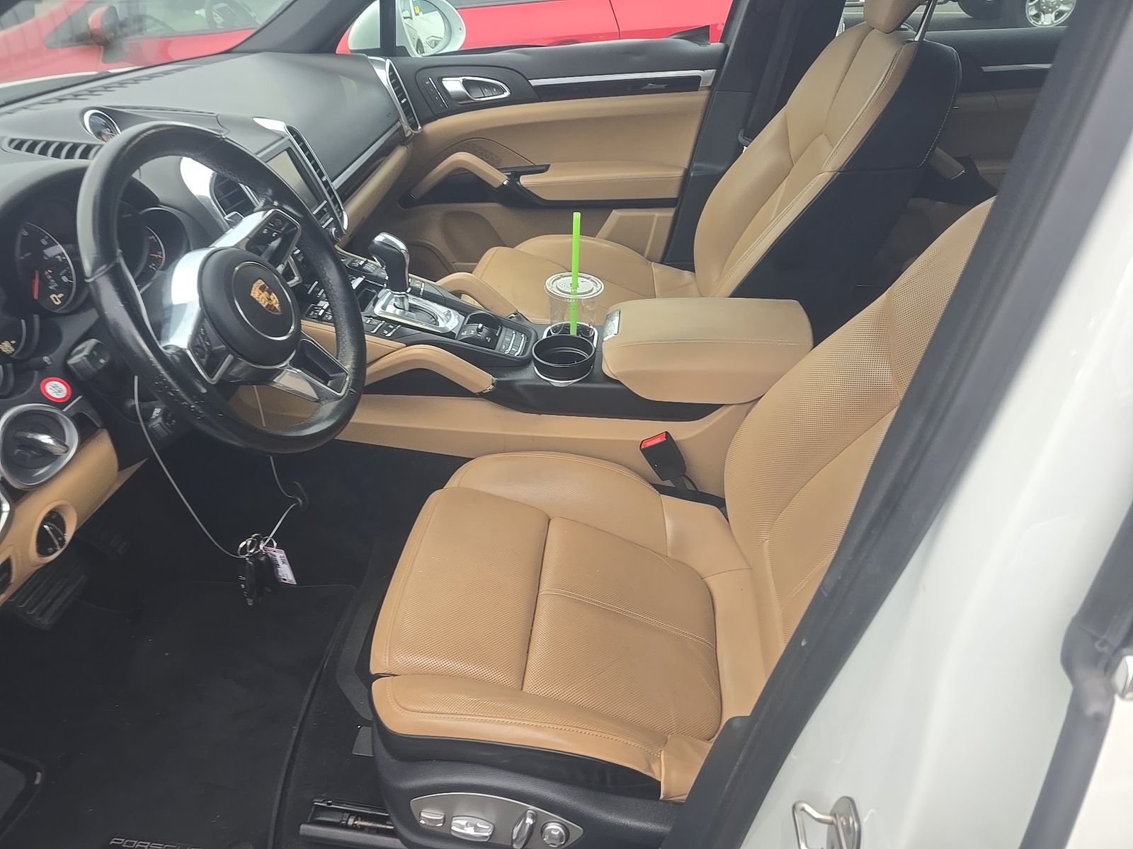 PORSCHE CAYENNE - 8