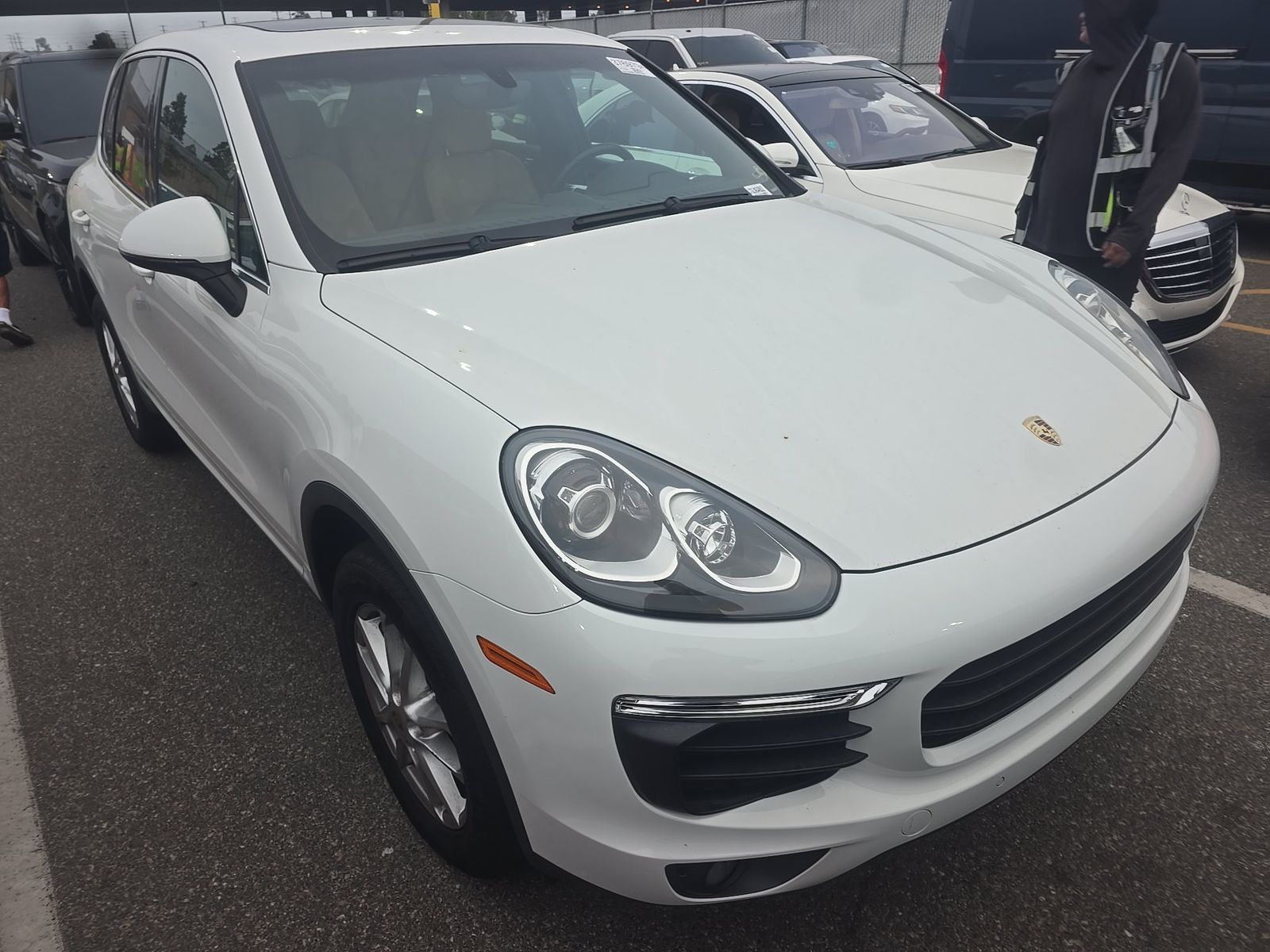 PORSCHE CAYENNE - 4
