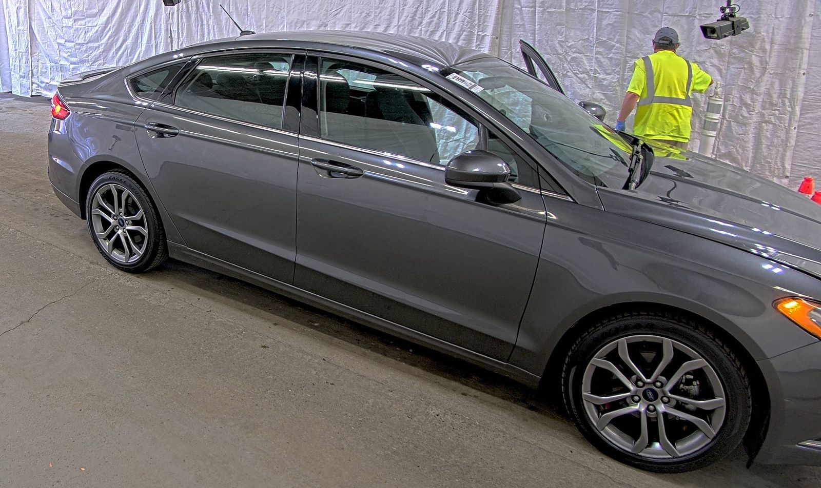FORD FUSION - 4