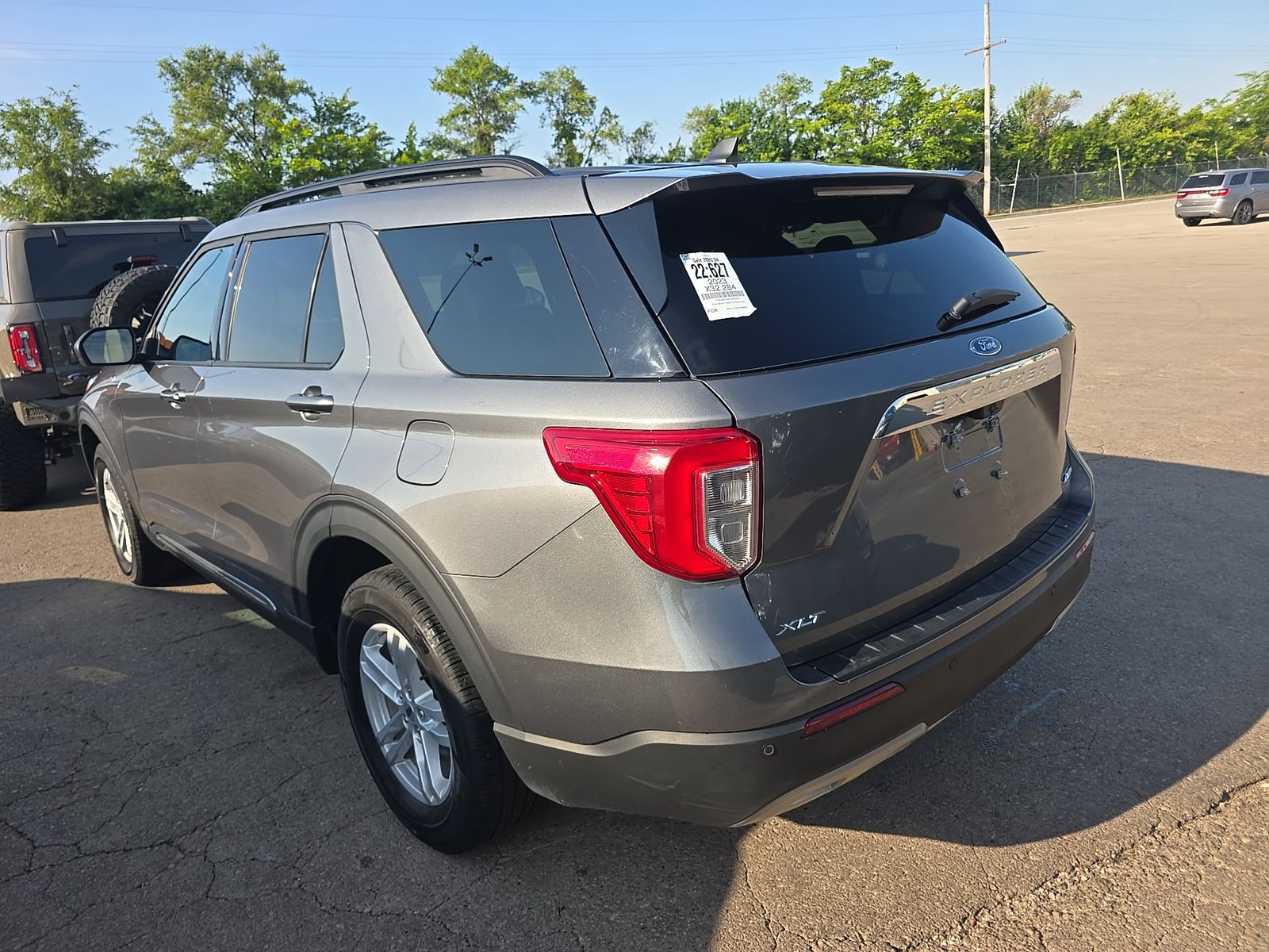 FORD EXPLORER - 7